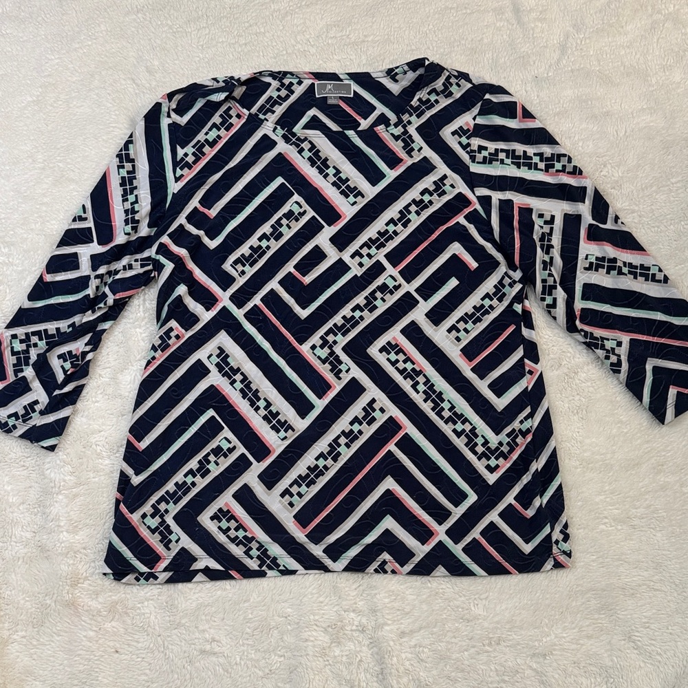 Geometric Patterned Women's Top